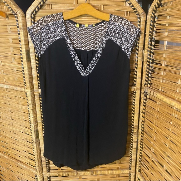 Black and Gray Asymmetrical Sleeveless Blouse - Picture 1 of 5